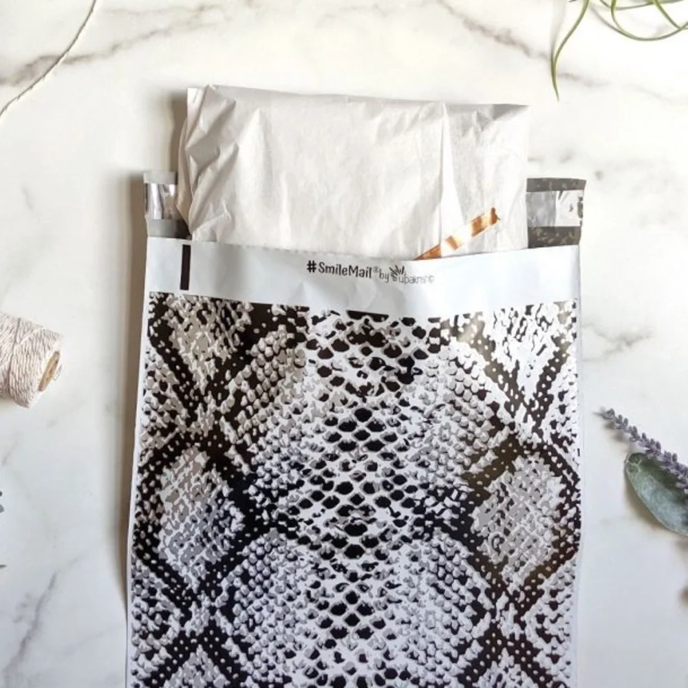 SnakeSkin Poly Mailers 10x13 Pack of 25